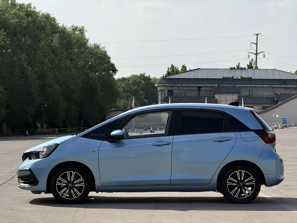 Honda Fit — фото 3