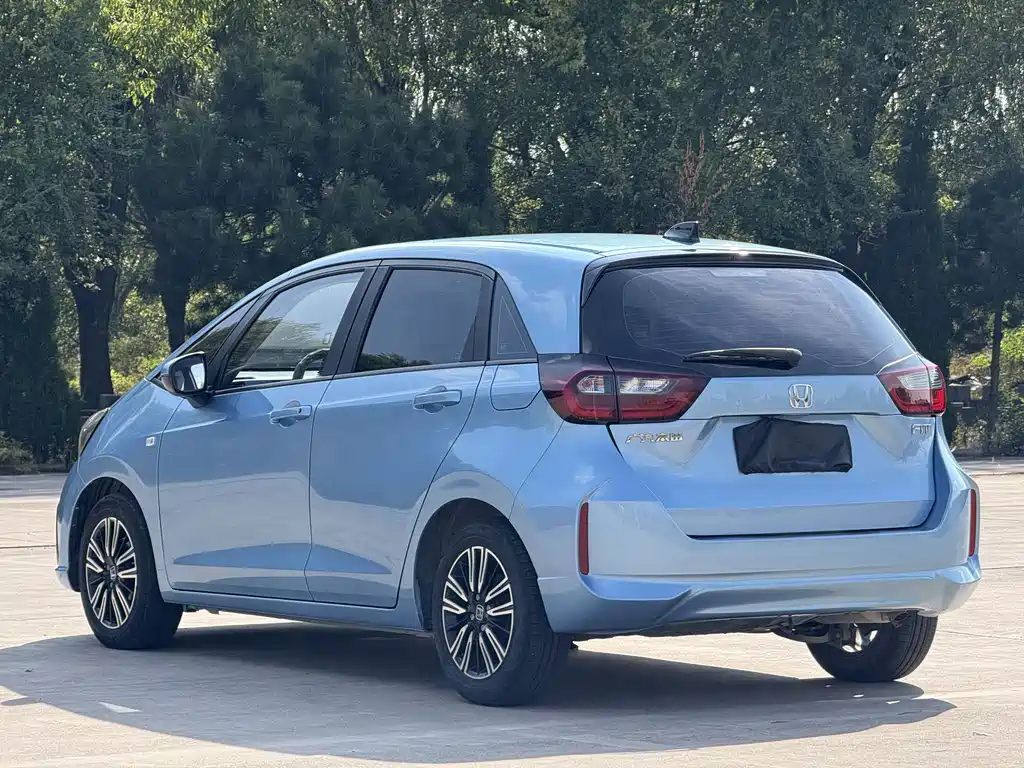 Honda Fit — фото 4