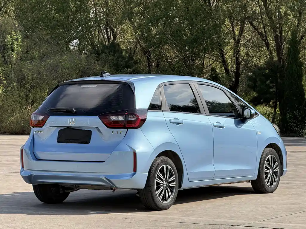 Honda Fit — фото 6