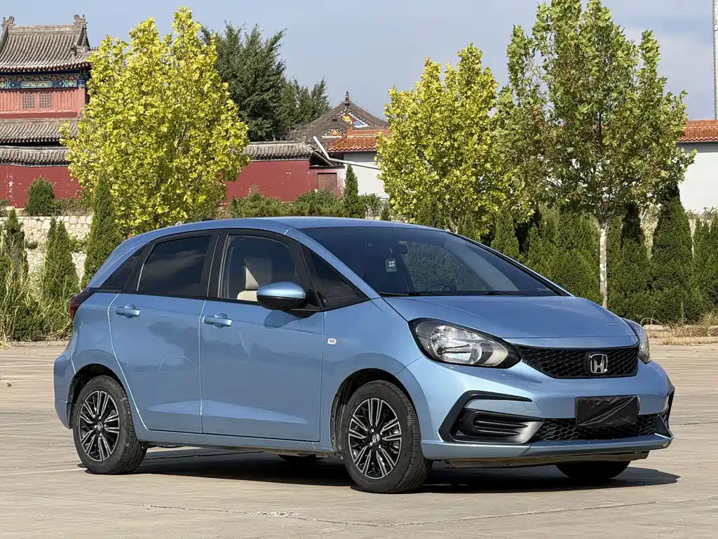 Honda Fit — фото 8