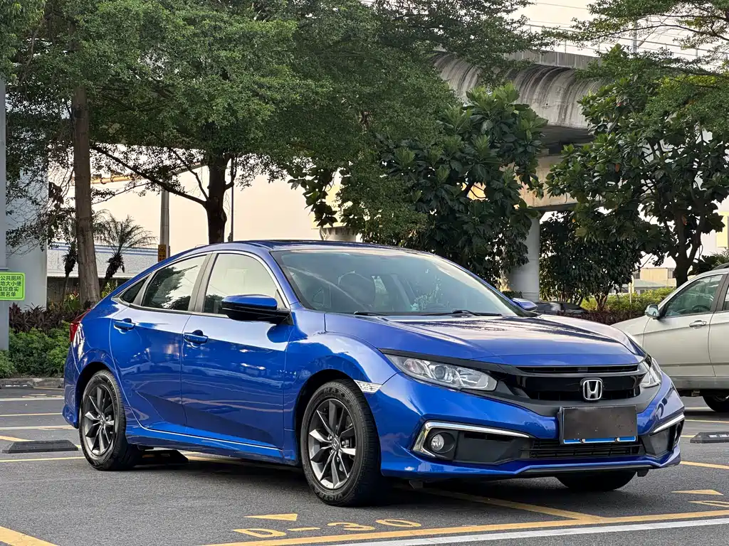 Honda Civic — фото 3