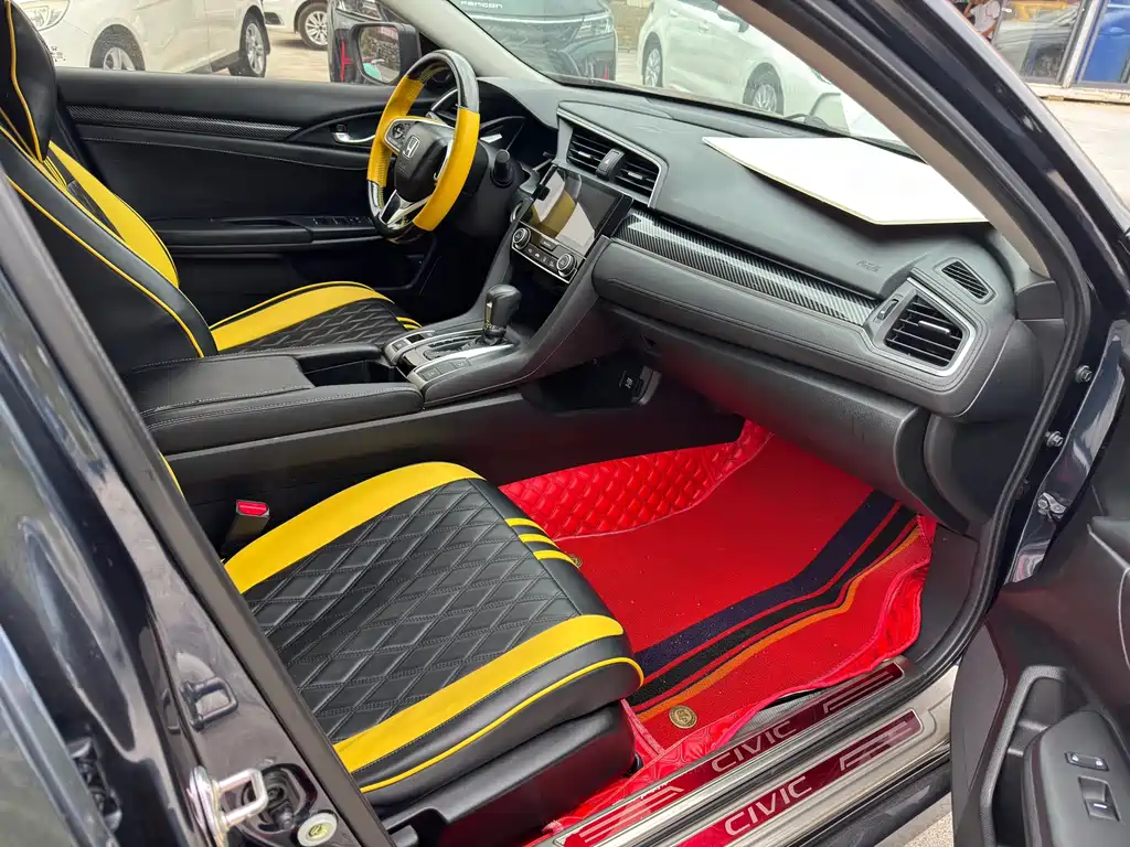 Honda Civic — фото 10