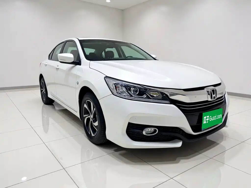 Honda Accord — фото 3