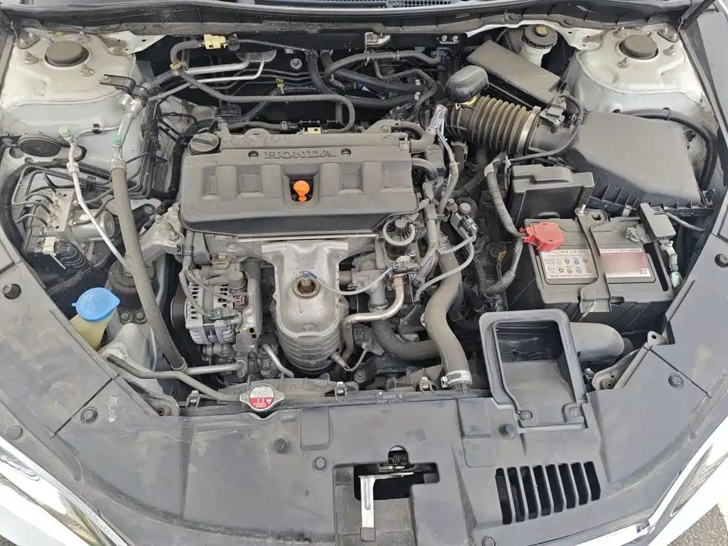 Honda Accord — фото 21