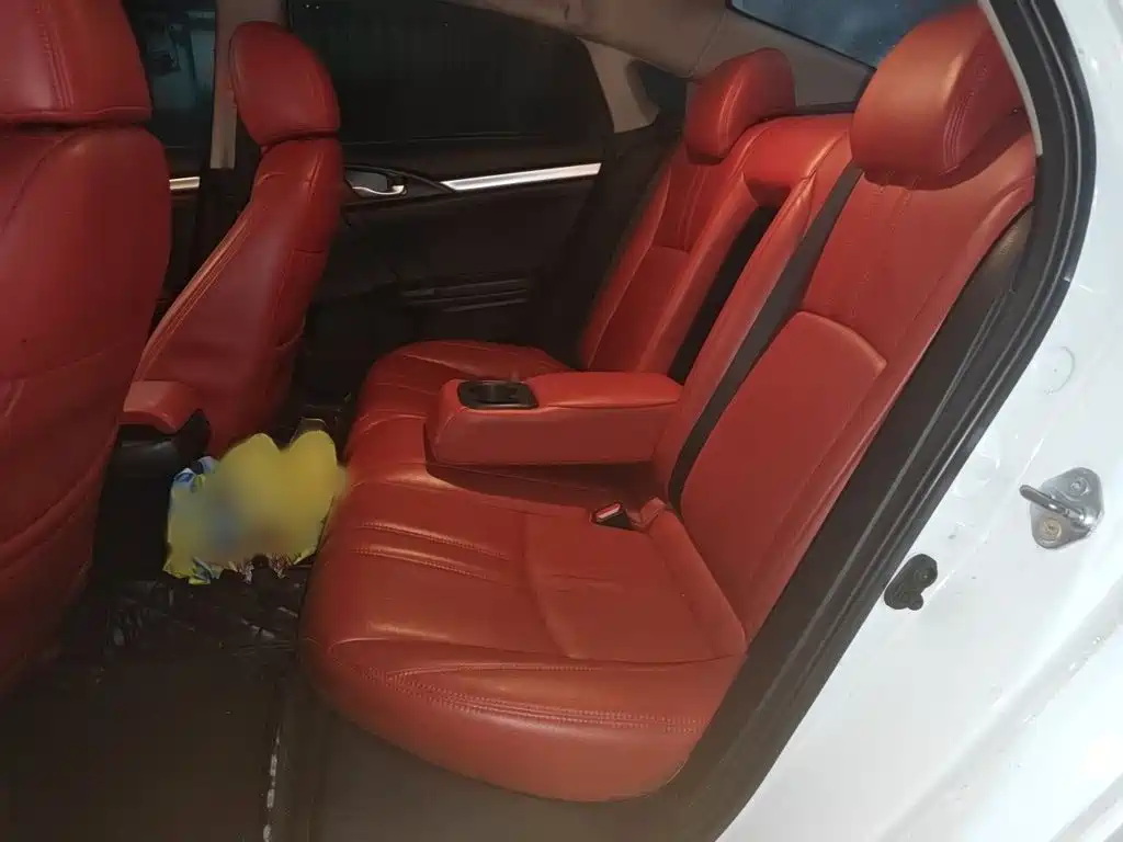 Honda Civic — фото 15