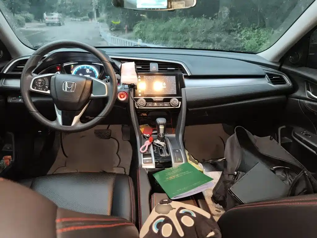 Honda Civic — фото 13