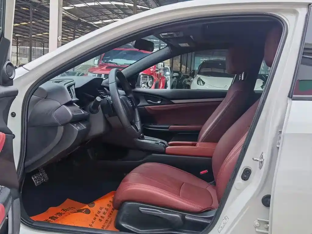 Honda Civic — фото 4