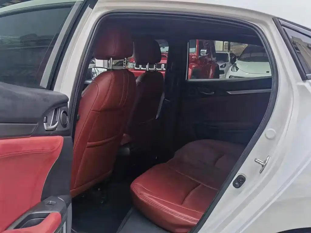 Honda Civic — фото 6