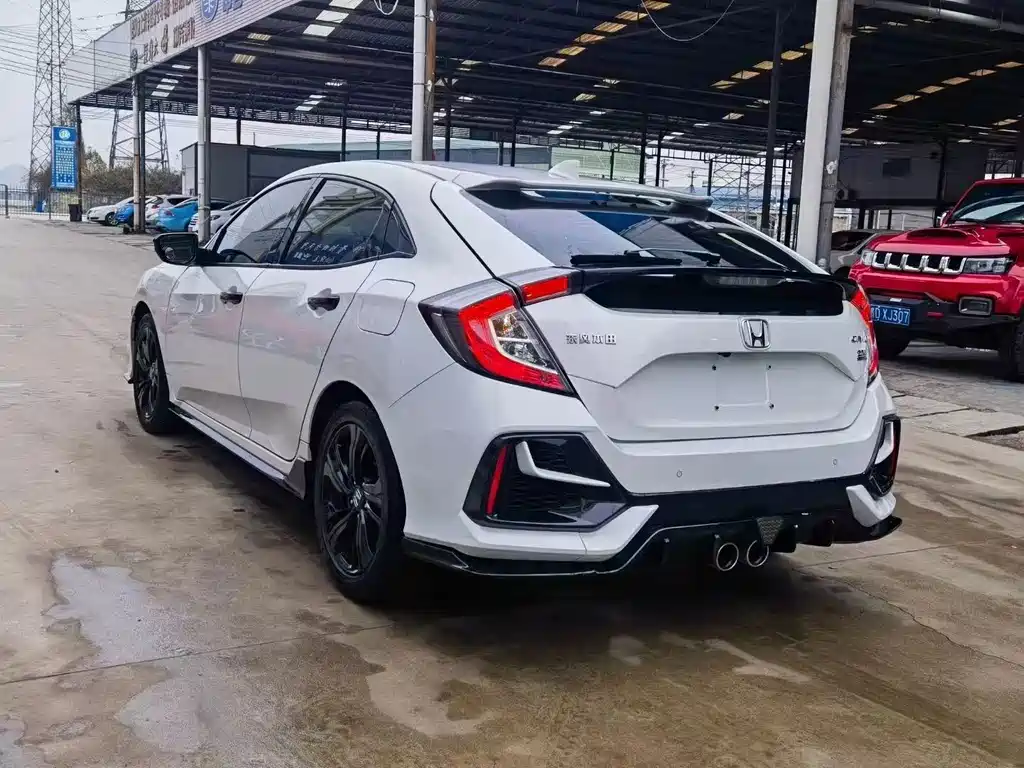 Honda Civic — фото 8