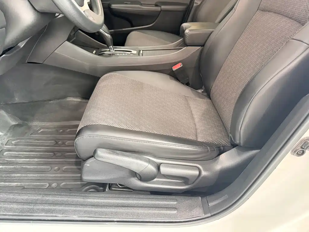 Honda Jade — фото 10