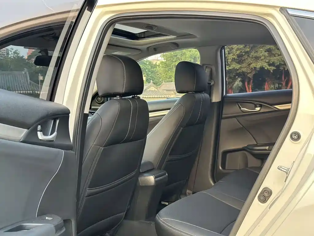 Honda Civic — фото 13