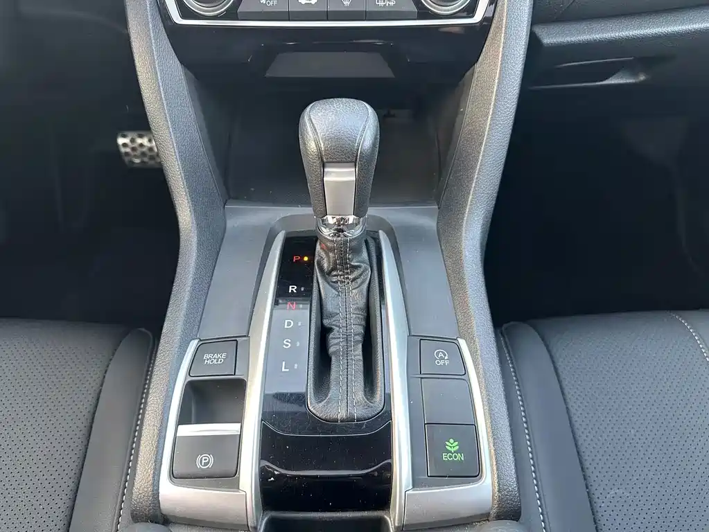 Honda Civic — фото 8