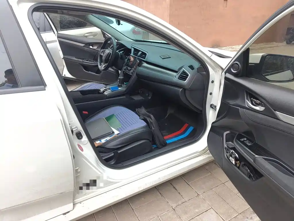 Honda Civic — фото 19
