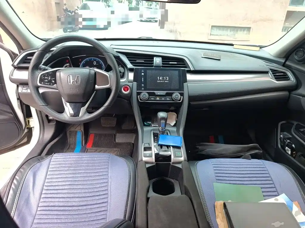 Honda Civic — фото 5