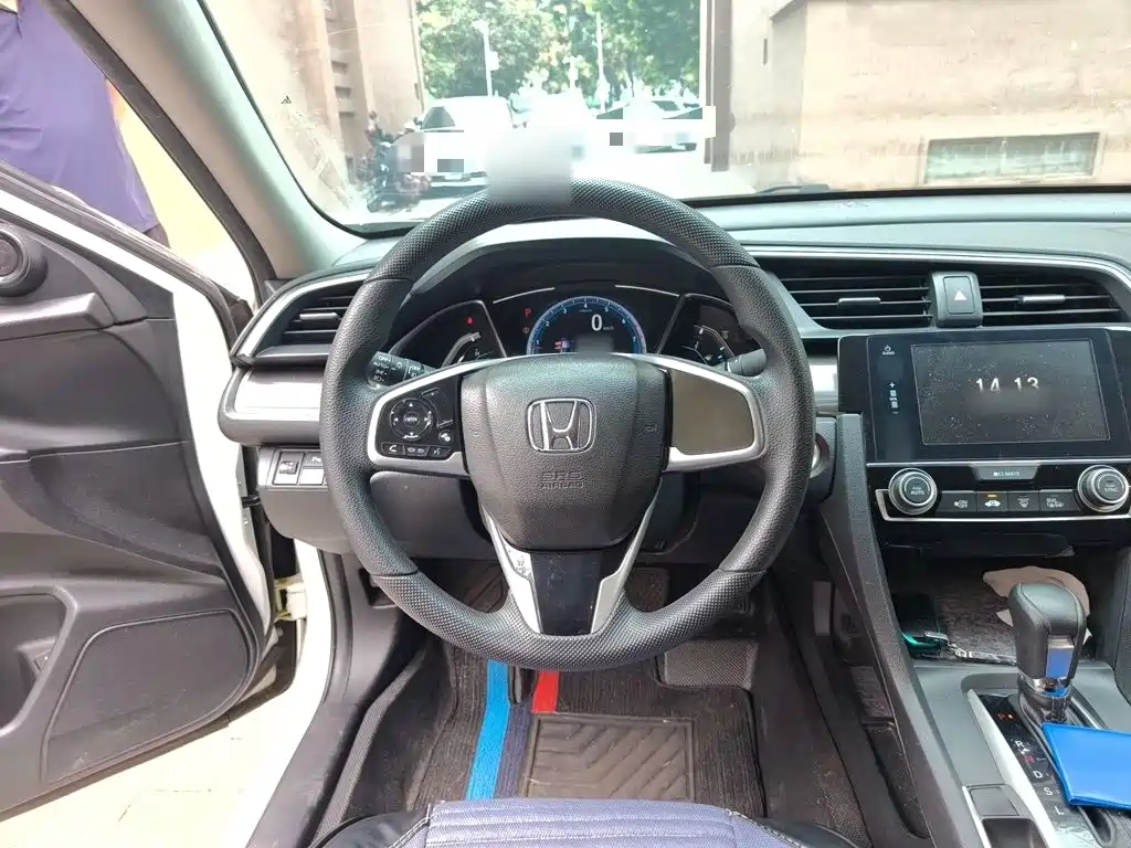 Honda Civic — фото 6