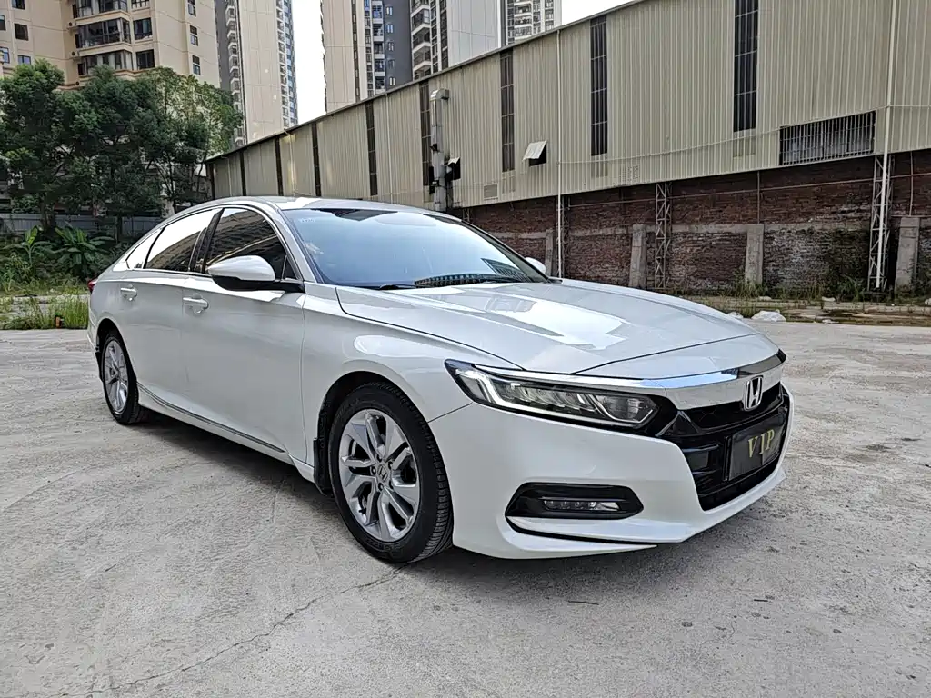 Honda Accord — фото 2