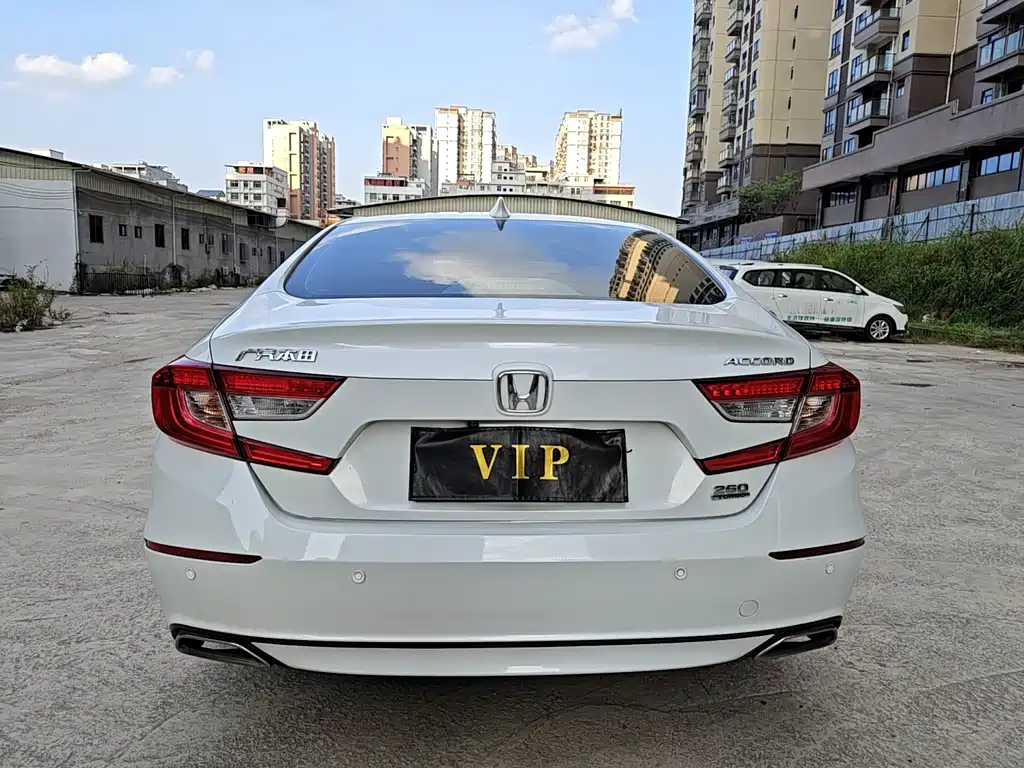 Honda Accord — фото 5