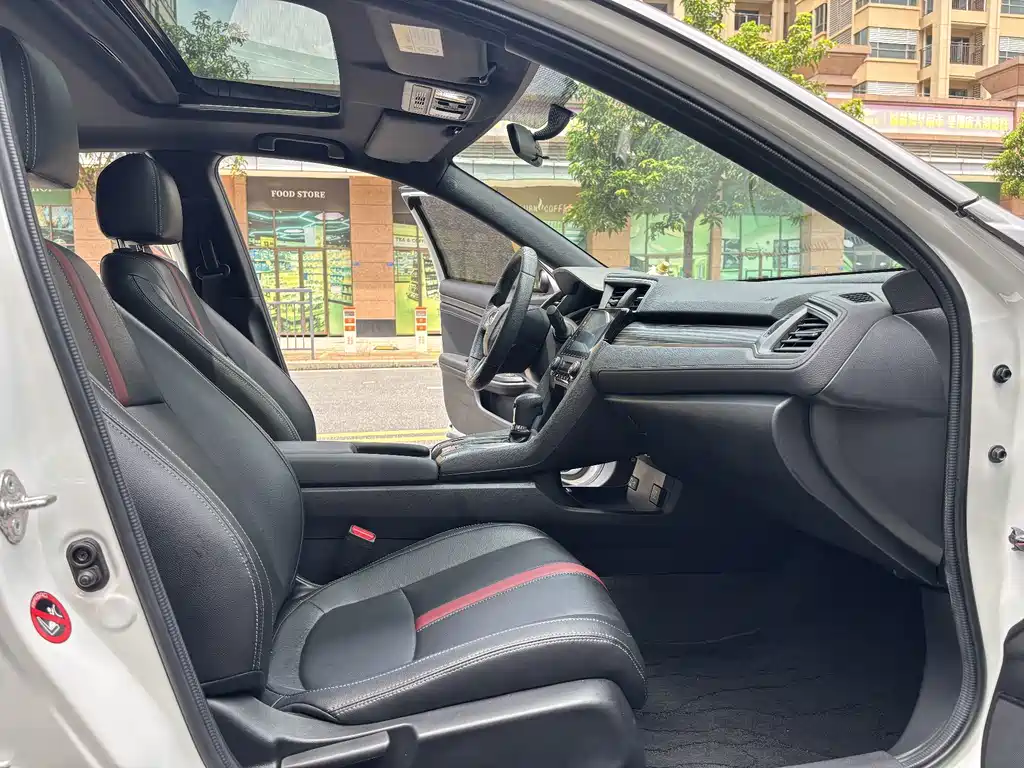 Honda Civic — фото 11
