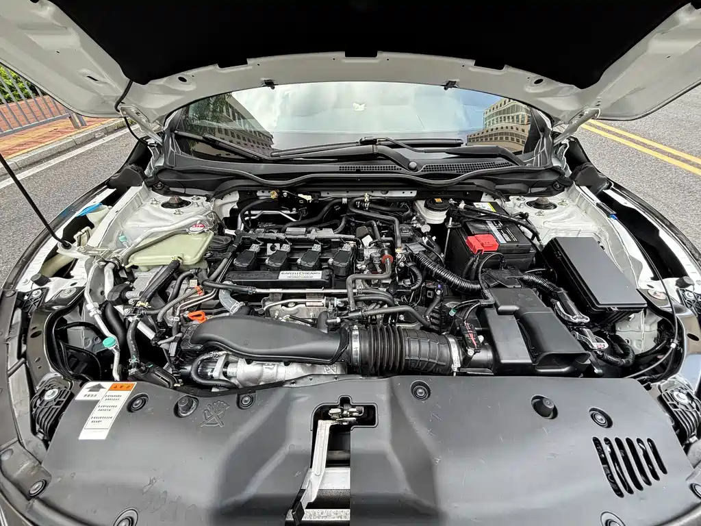 Honda Civic — фото 16