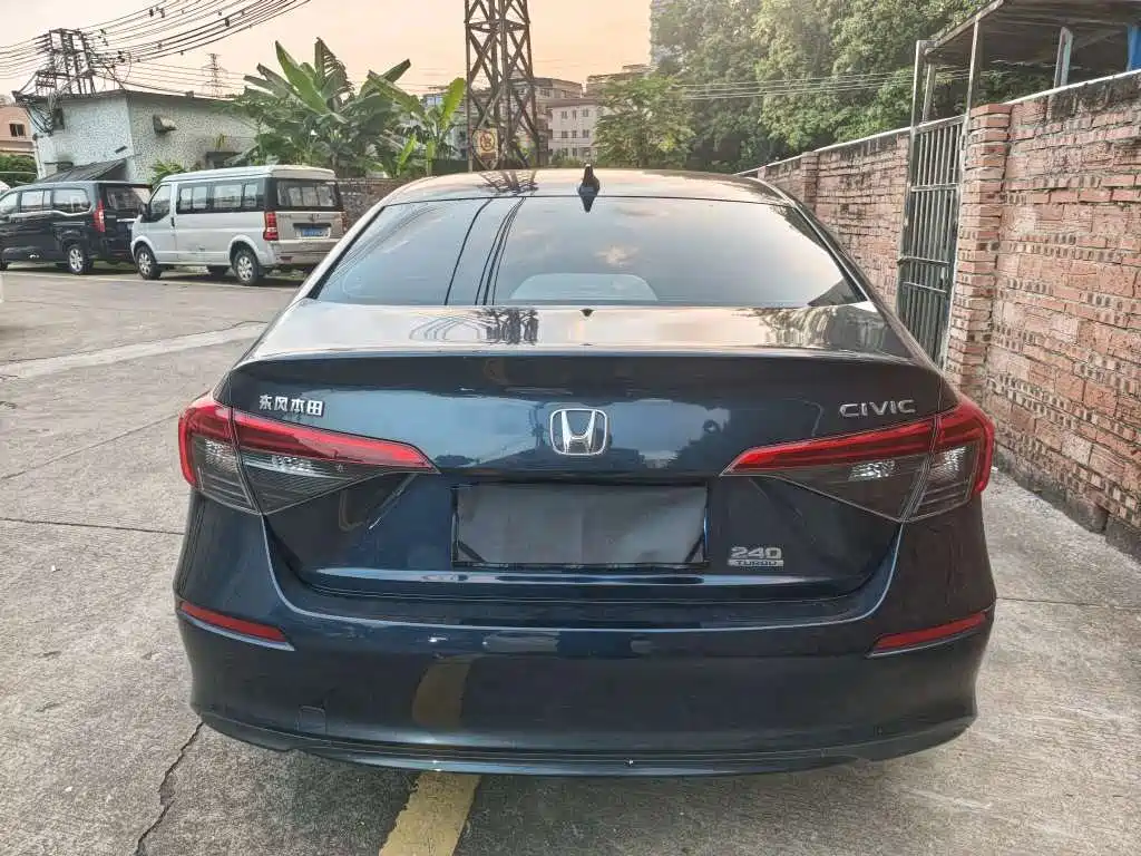 Honda Civic — фото 7