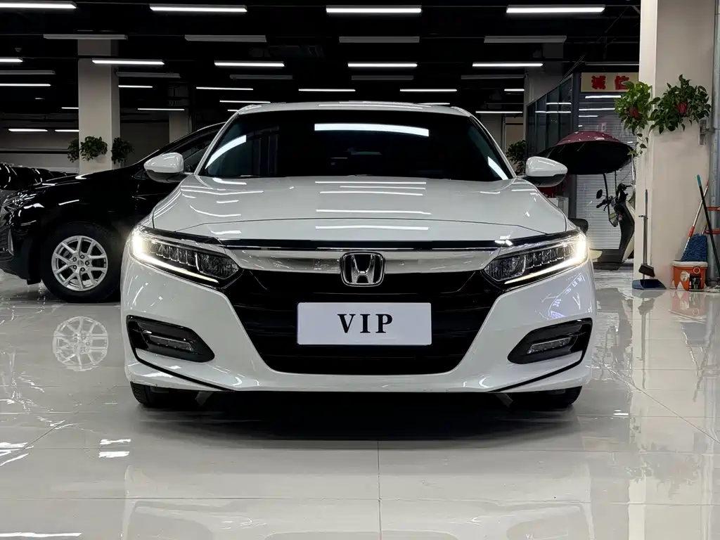 Honda Accord — фото 2