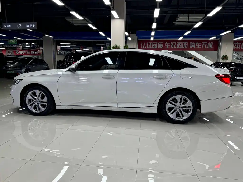 Honda Accord — фото 4