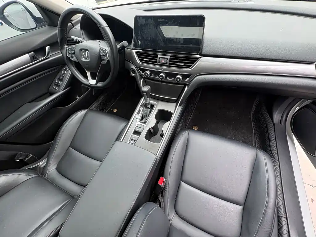 Honda Accord — фото 14