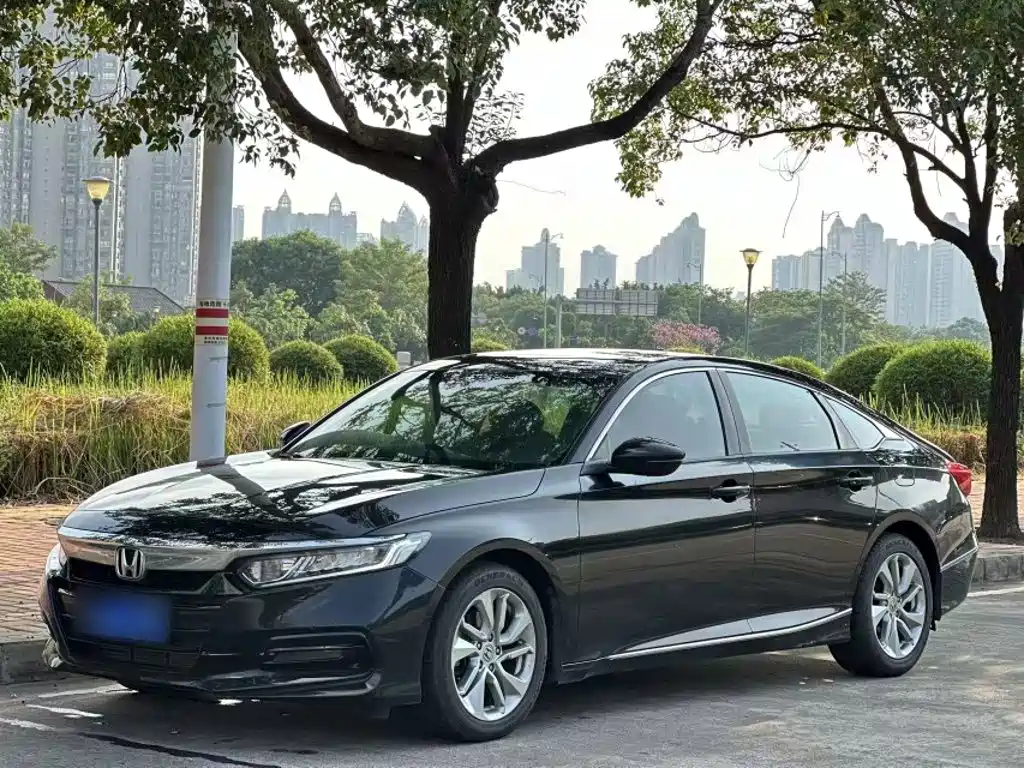 Honda Accord — фото 2