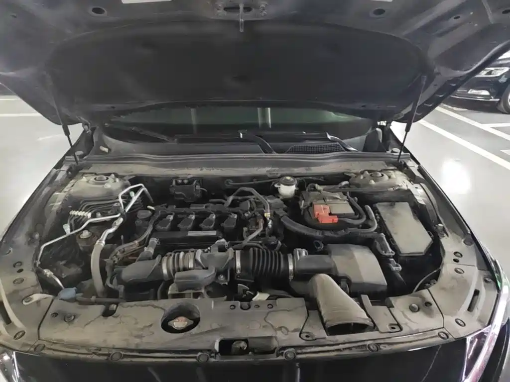 Honda Accord — фото 11