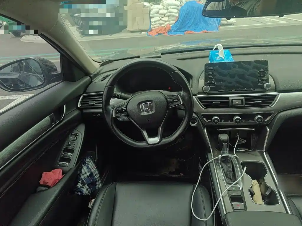 Honda Accord — фото 3