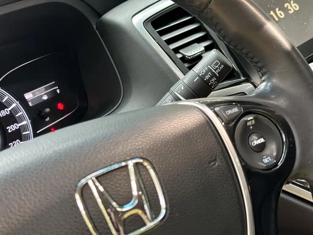 Honda Odyssey — фото 19