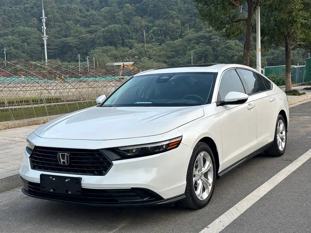 Honda Accord — фото 3