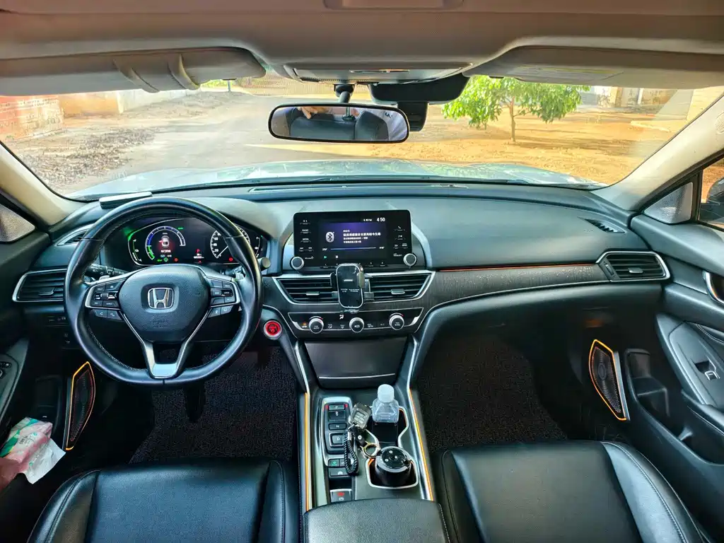 Honda Accord — фото 6