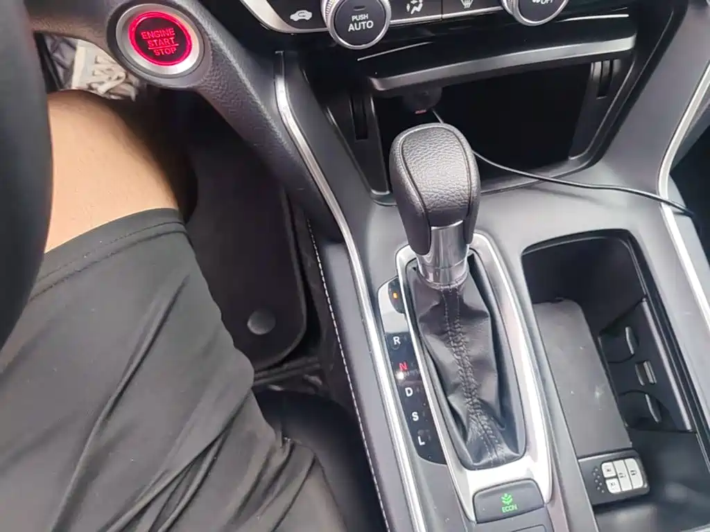Honda Inspire — фото 19