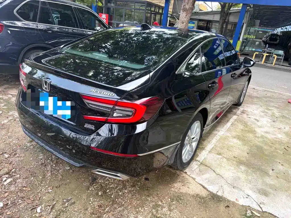 Honda Accord — фото 3
