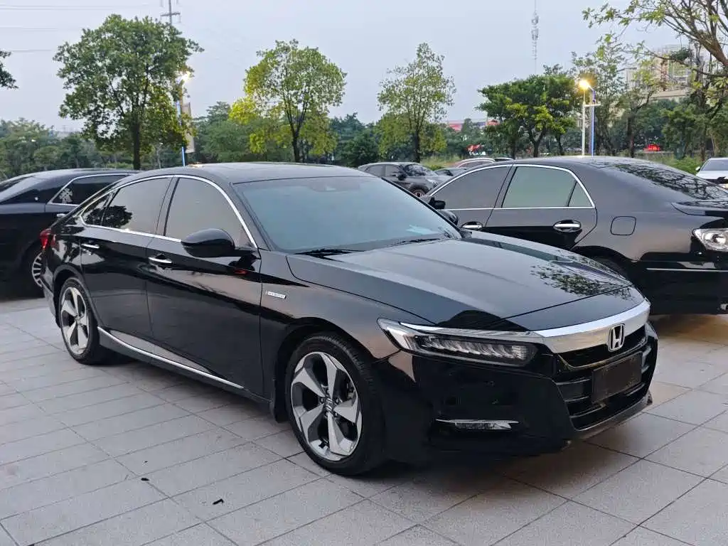 Honda Accord — фото 2