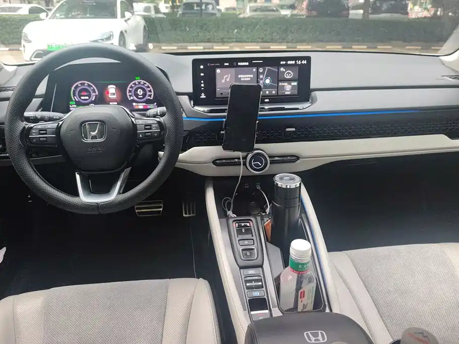 Honda Accord New Energy — фото 11