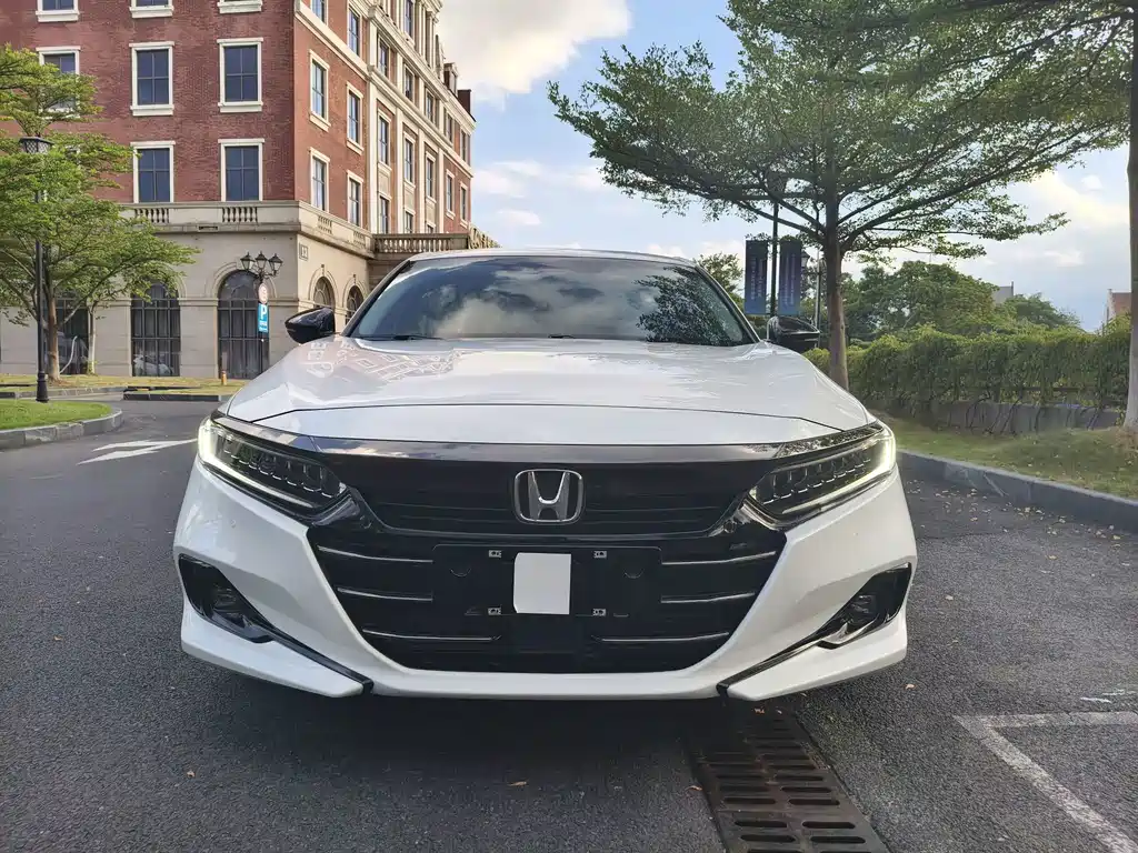 Honda Accord — фото 2