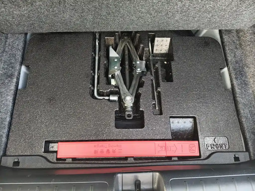Honda Accord — фото 18