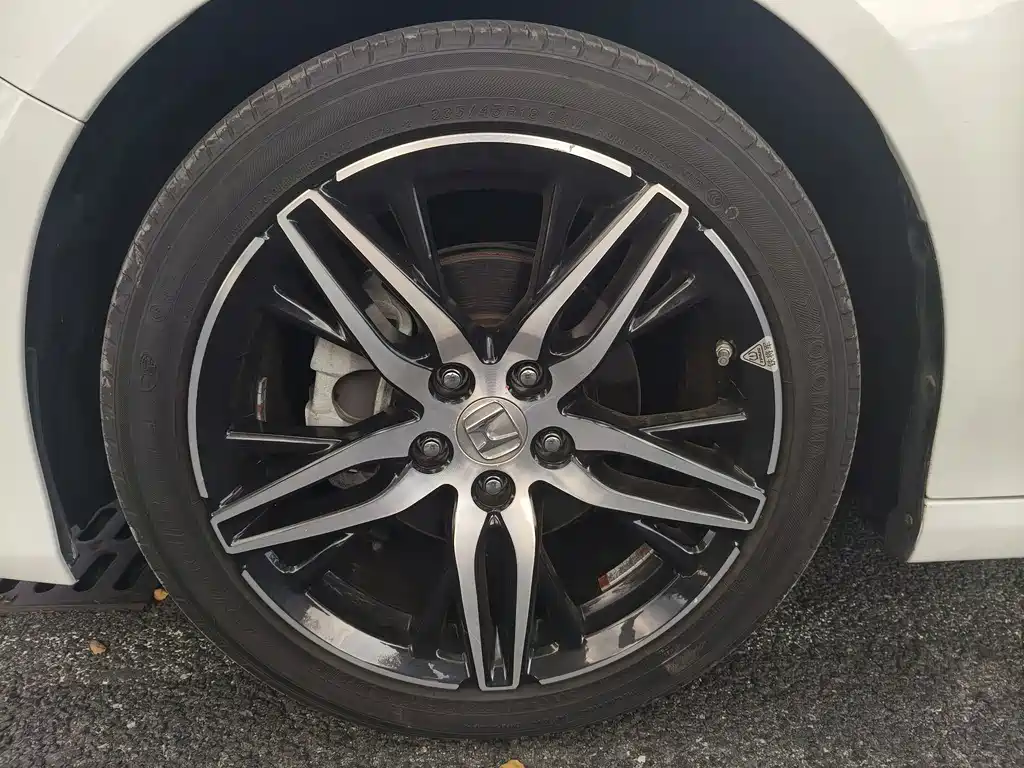 Honda Accord — фото 19