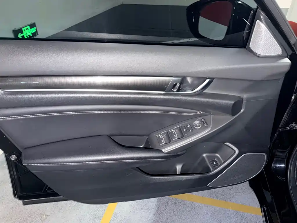 Honda Accord — фото 14