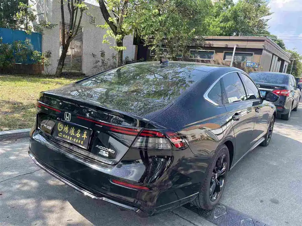 Honda Accord — фото 4