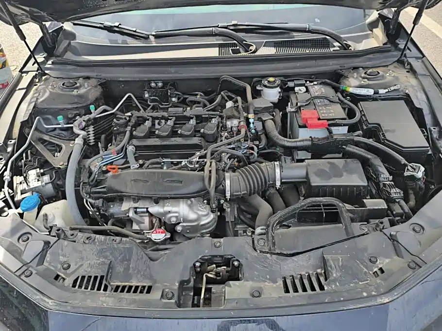 Honda Accord — фото 10