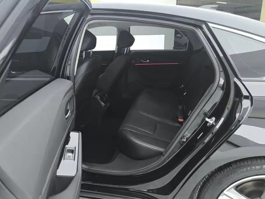 Honda Accord — фото 11