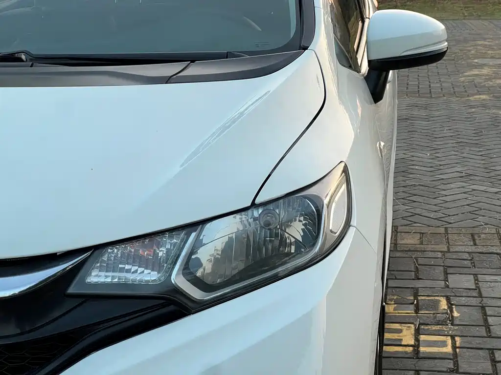 Honda Fit — фото 8
