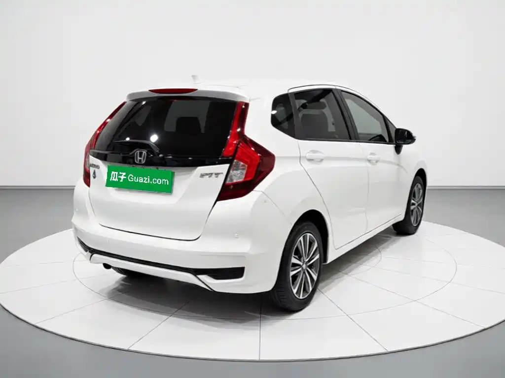 Honda Fit — фото 6