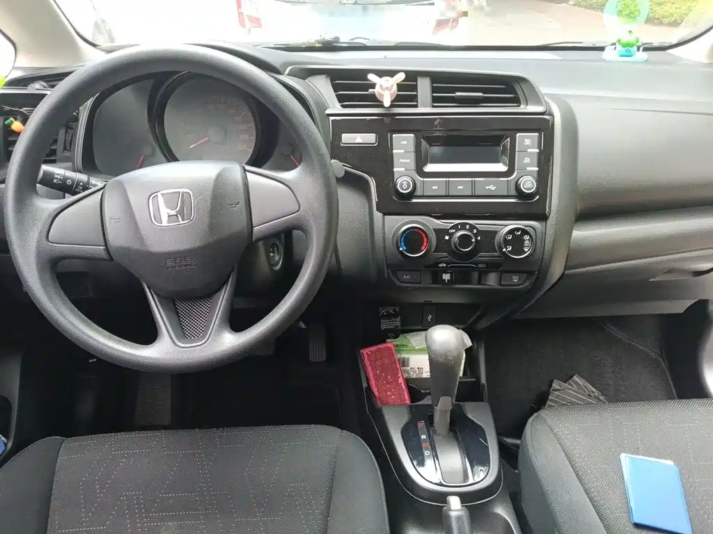 Honda Fit — фото 10
