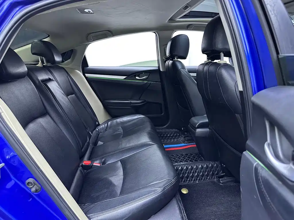 Honda Civic — фото 13