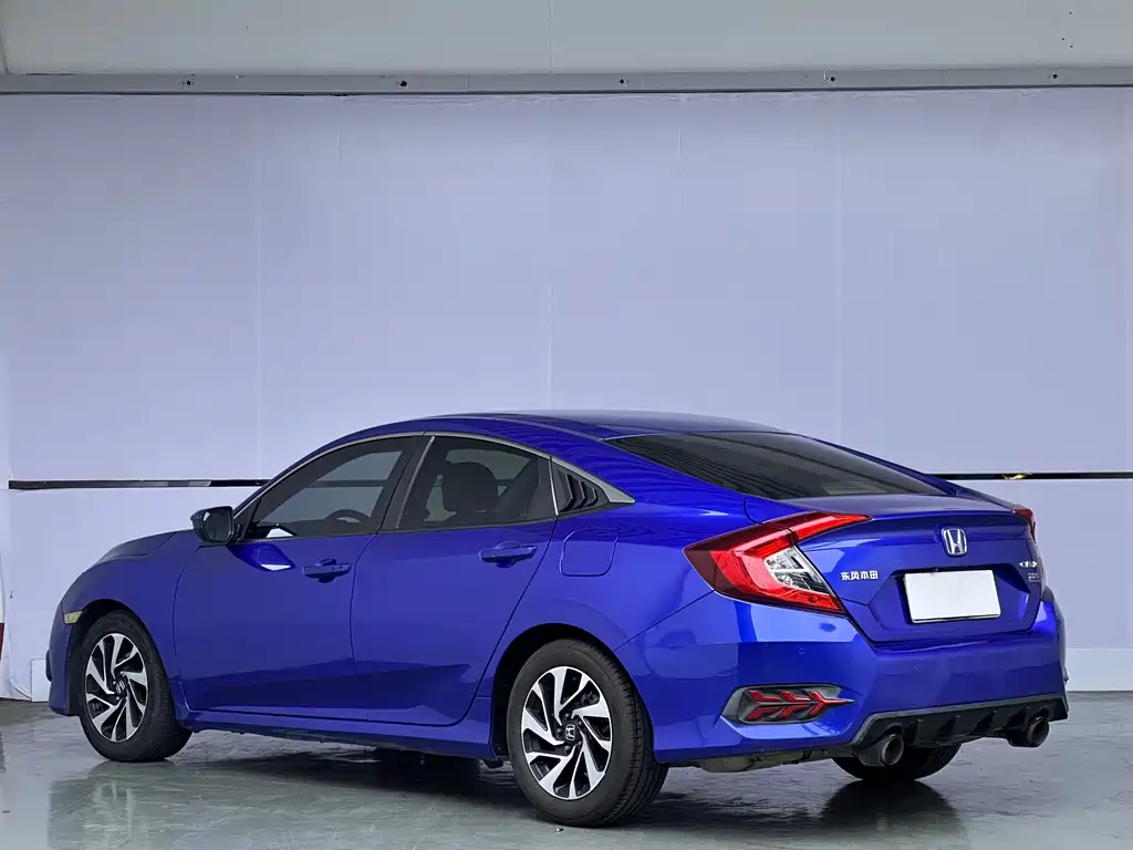 Honda Civic — фото 4