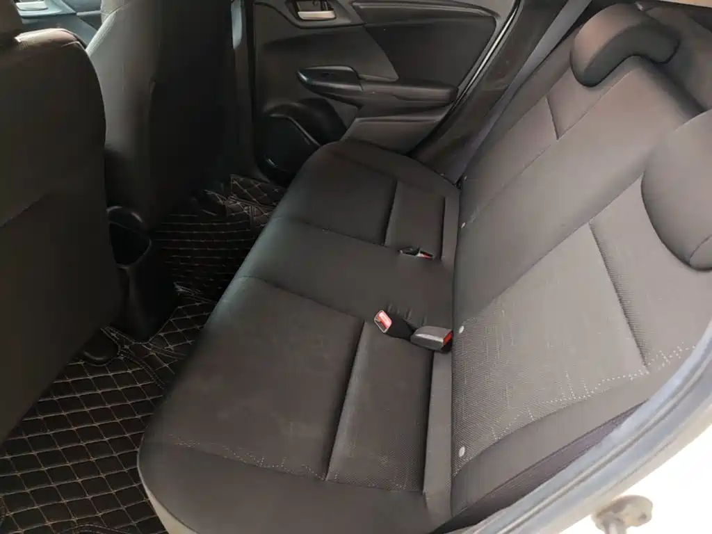 Honda Fit — фото 13